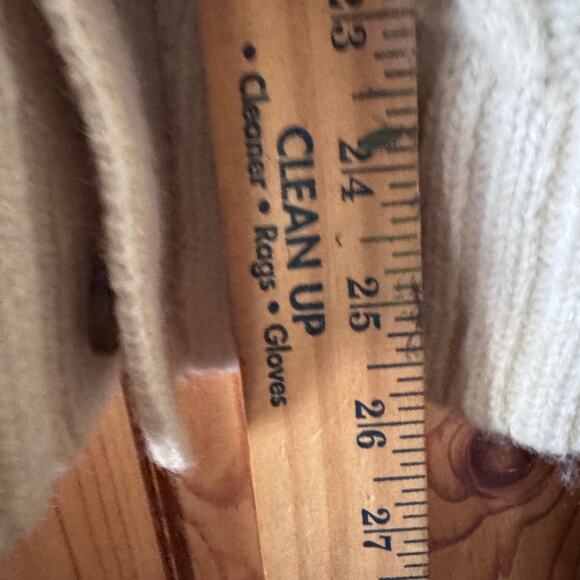 Brandy Melville Cream Cable Knit Cardigan - One Size wool blend - Picture 6 of 6